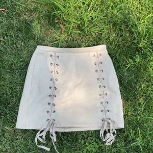Honey lunch suede beige skirt